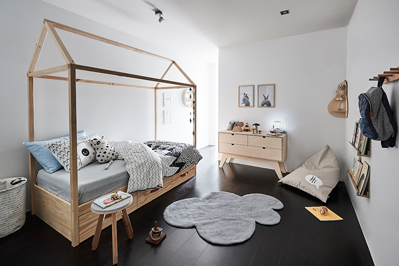 Rebecca Judd features One Two Tree in The Style School